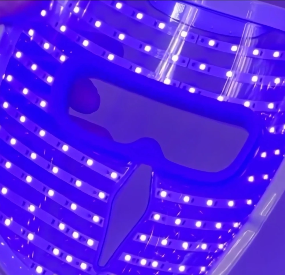 Blue color rendering irestore led mask