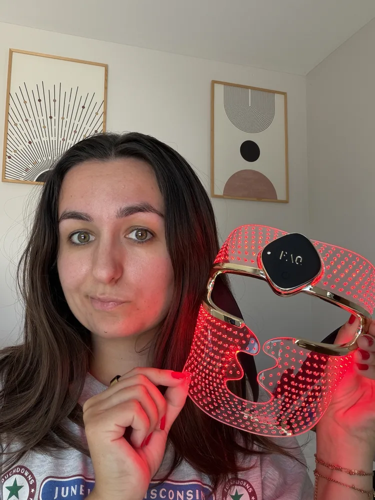 Emilie tests the foreo faq swiss led mask 202 reviews