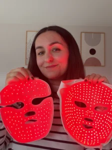 Emilie shows the two led interiors of the aurion x252 and elite x600